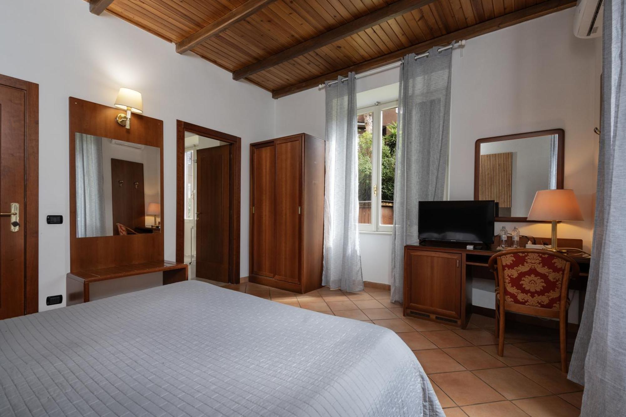 Comfort Gaia Tor Vergata 2* Rom